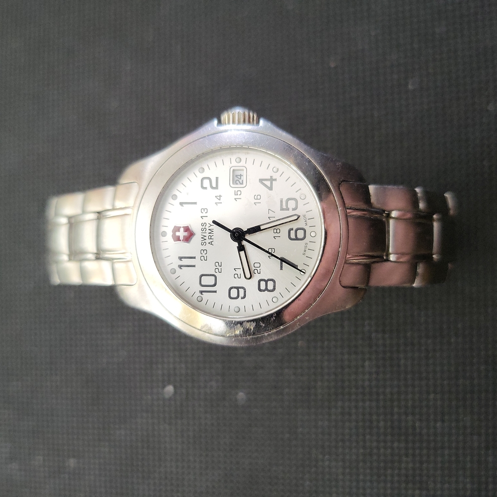 Swiss Army Victorinox Stainless Stl Water Resistant 100m Men's 10652 Wat…